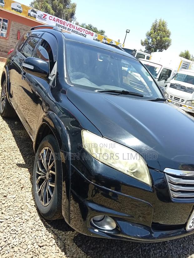 Toyota Vanguard 2013 Black