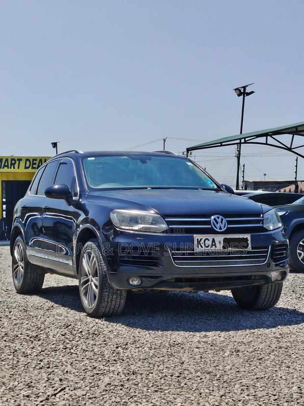 Volkswagen Touareg 2010 Black