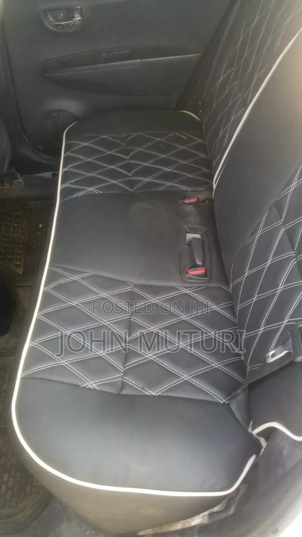 Nissan Hardbody 2009 Silver