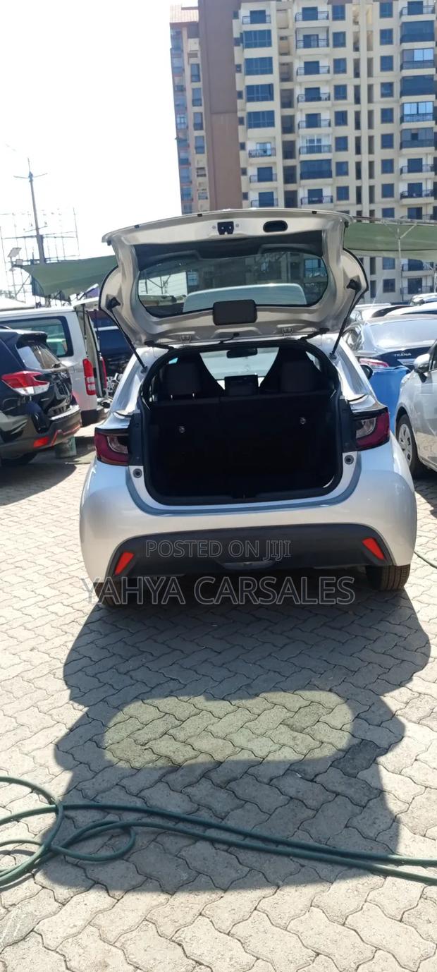 Toyota Yaris 2020 Silver