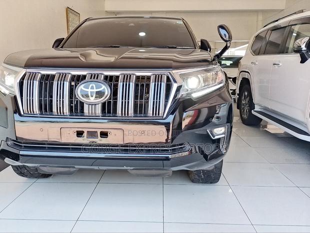 Toyota Land Cruiser Prado 2.8 2019 Black