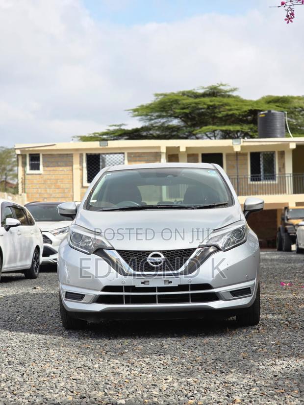 Nissan Note 2018 Silver