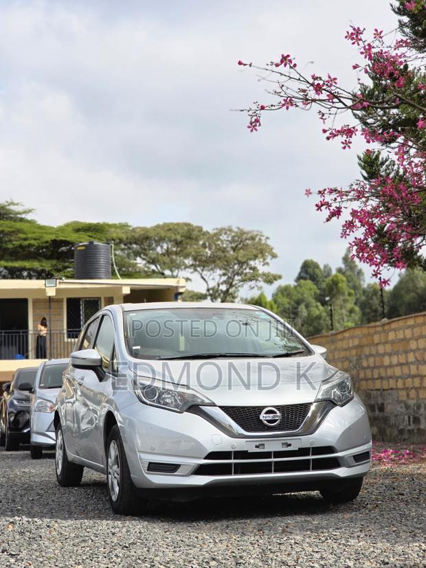 Nissan Note 2018 Silver