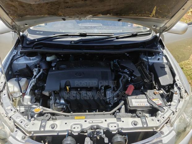 Toyota Corolla Fielder 1.5 Petrol FWD 2012 Silver