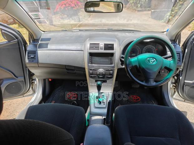 Toyota Corolla Fielder 1.5 Petrol FWD 2012 Silver
