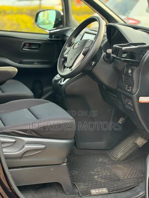 Toyota Noah 2019 Matt Black