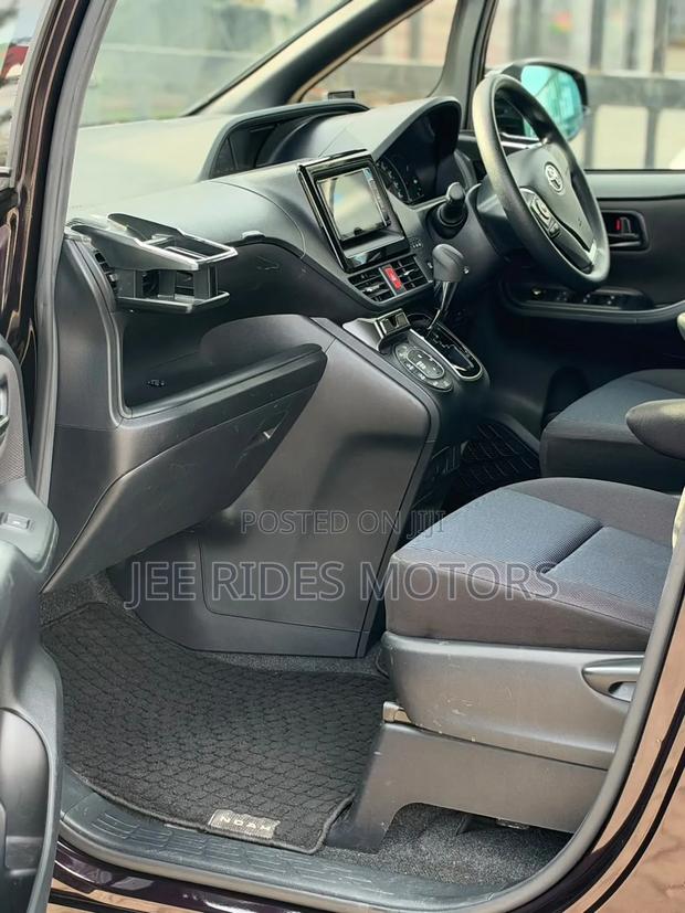 Toyota Noah 2019 Matt Black