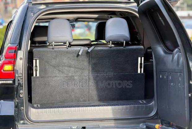 Toyota Land Cruiser Prado 2011 Matt Black