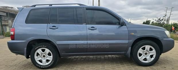 Toyota Kluger 2005 Gray