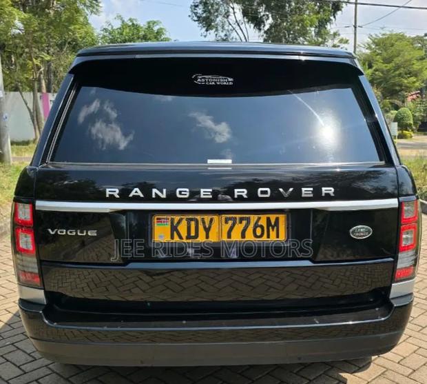 Land Rover Range Rover Vogue 2014 Matt Black