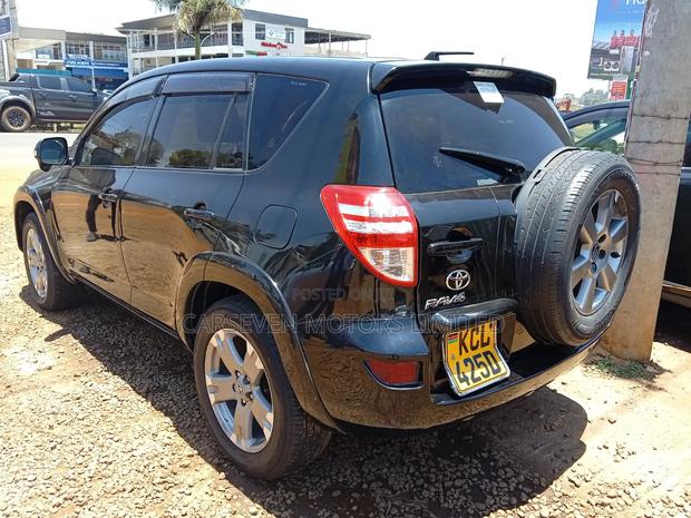 Toyota RAV4 2010 Black