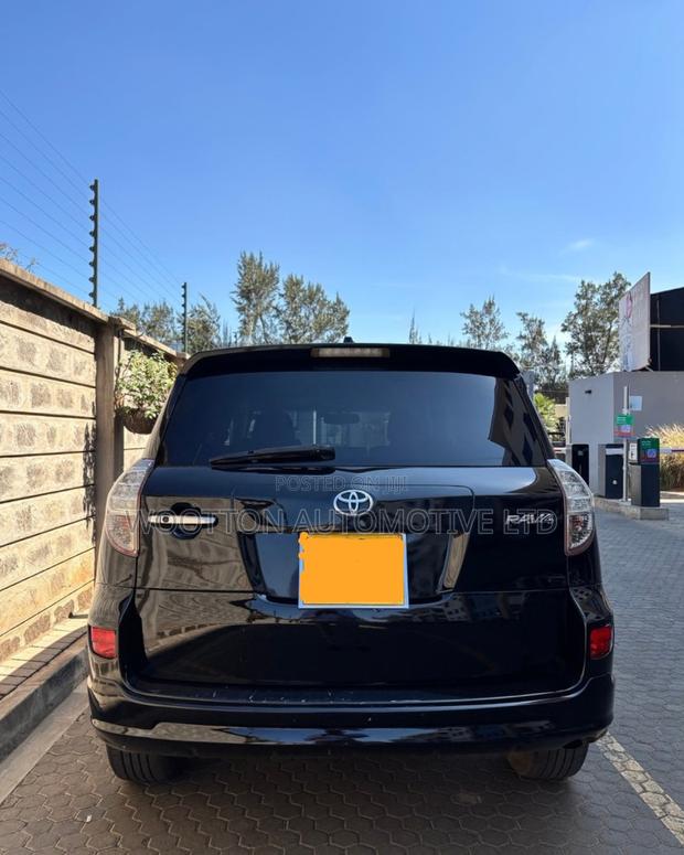Toyota RAV4 2011 Black