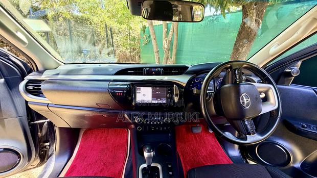 Toyota Hilux Revo Double Cab Deisel 2.4 AWD 2018 Black