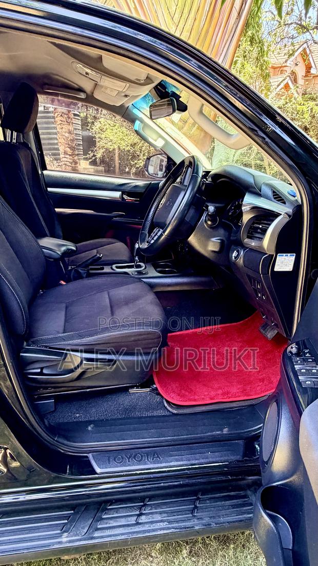 Toyota Hilux Revo Double Cab Deisel 2.4 AWD 2018 Black