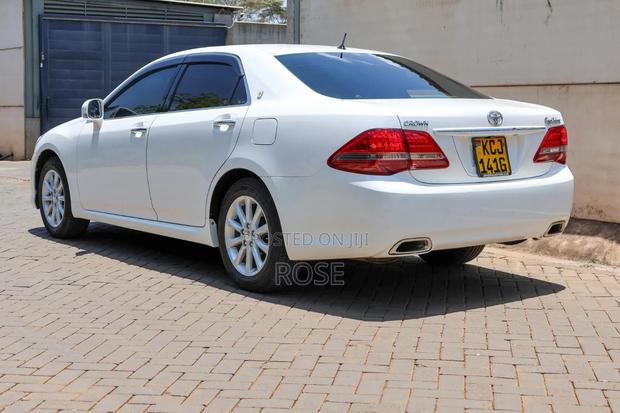 Toyota Crown 2009 Pearl