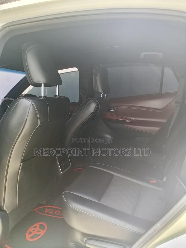Toyota Harrier 2.0 4WD 2016 Black