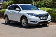 Honda Vezel 2017 White for sale