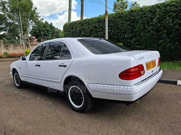 Mercedes-Benz E240 1998 White