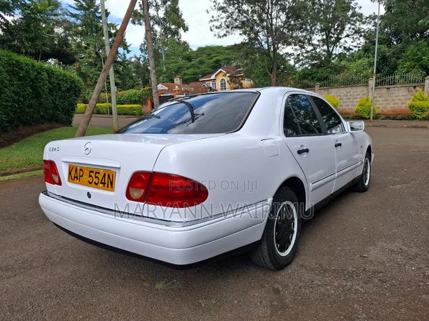 Mercedes-Benz E240 1998 White