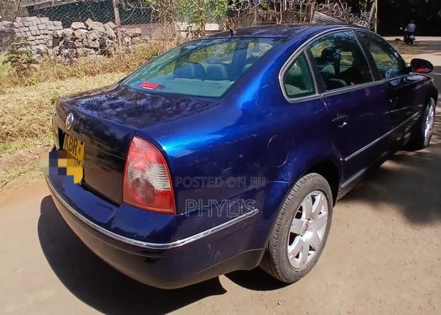 Volkswagen Passat 2.0 Automatic 2005 Blue