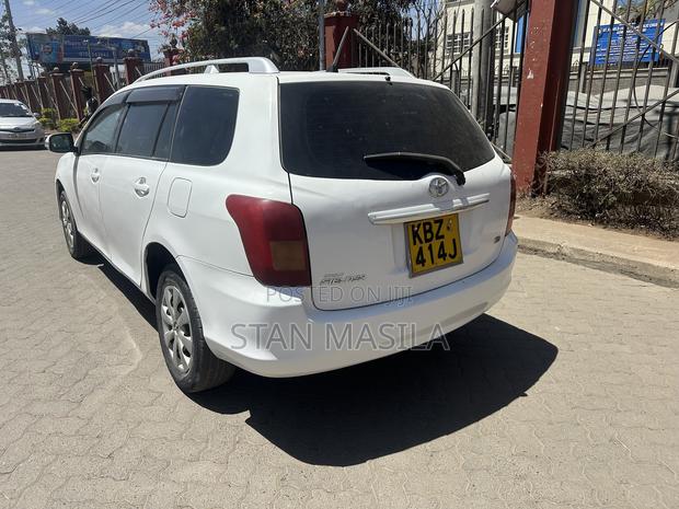 Toyota Corolla Fielder 2007 White