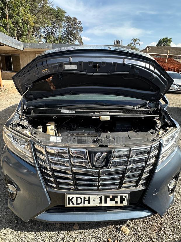Toyota Alphard 2.4 Petrol FWD 2015 Blue