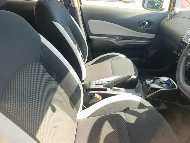Nissan Note 1.2 Hybrid 2019 Yellow
