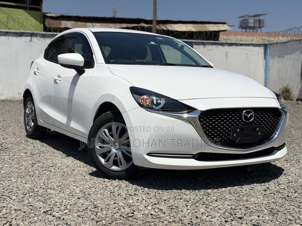 Mazda 2 2019 Pearl