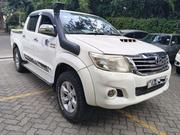 Toyota Hilux SR 4x4 2017 White for sale