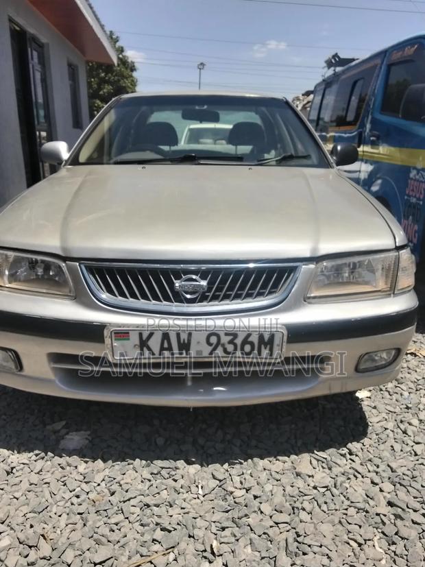 Nissan FB15 2000 Silver