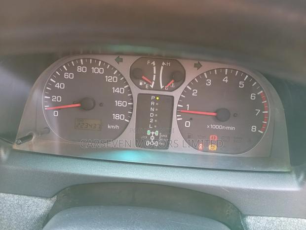 Mitsubishi Pajero 2001 White