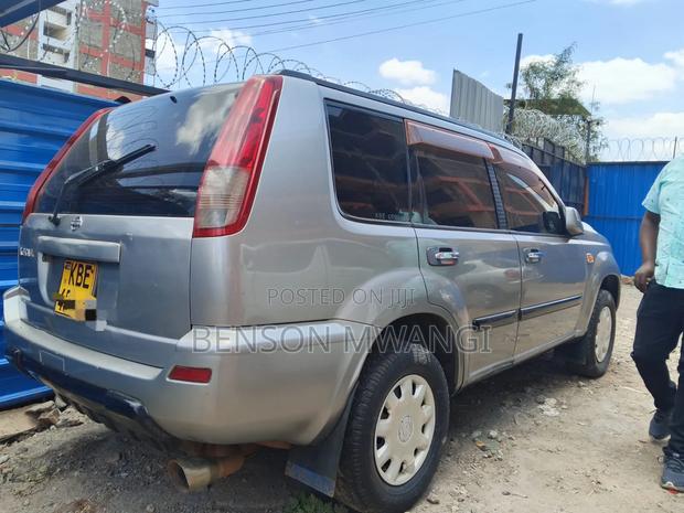 Nissan X-Trail 2001 Silver