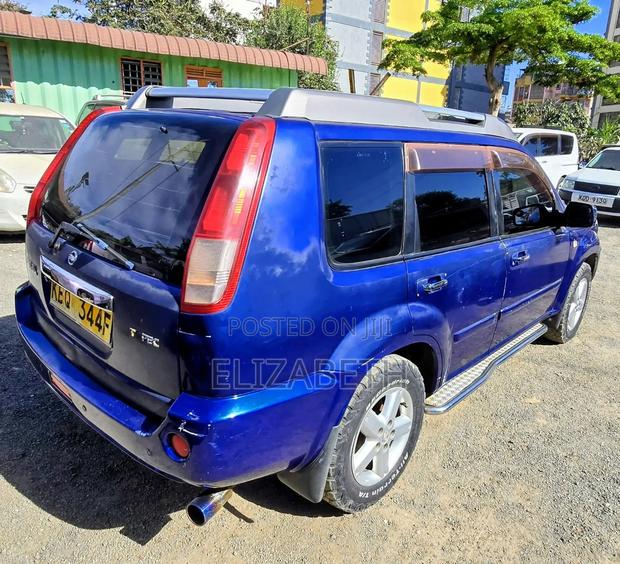 Nissan X-Trail 2004 Blue