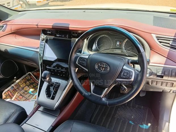 Toyota Harrier 2019 White