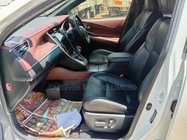 Toyota Harrier 2019 White