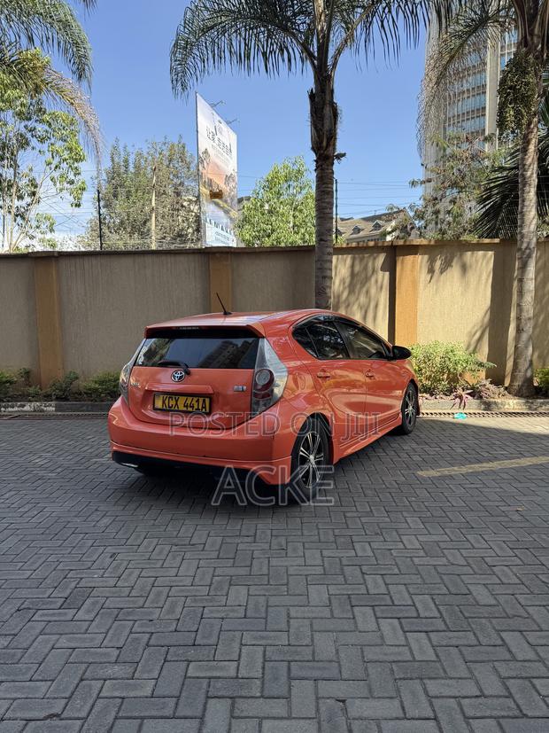 Toyota Aqua 2012 Orange