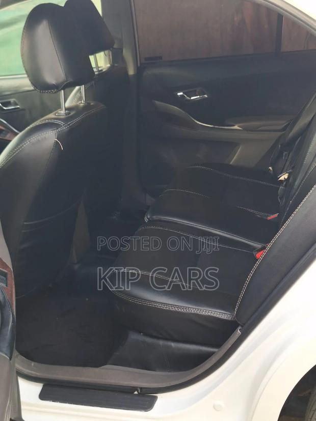 Toyota Premio 1.8 FWD 2013 White