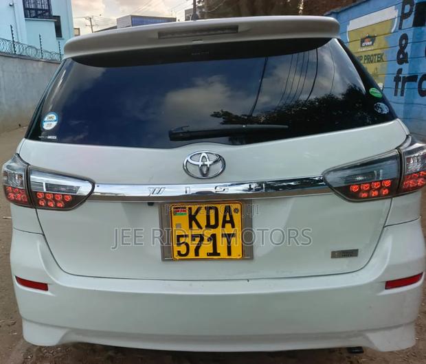 Toyota Wish 2013 Pearl