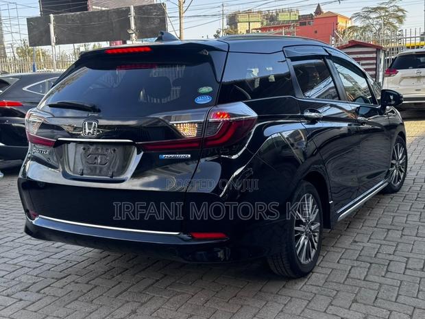 Honda Shuttle 1.5 Hybrid 2WD 2019 Black