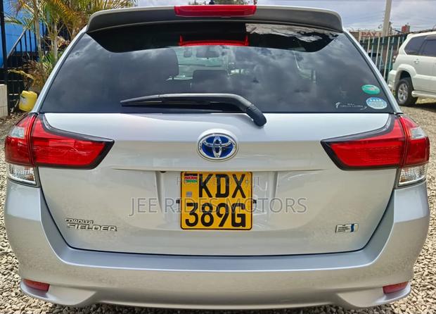 Toyota Corolla Fielder 2019 Silver