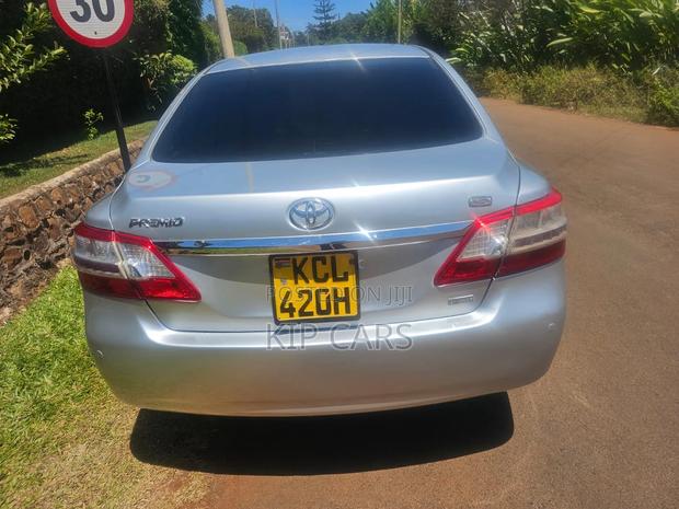 Toyota Premio 2.0 FWD 2010 Silver