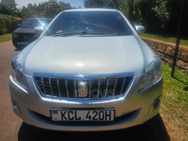 Toyota Premio 2.0 FWD 2010 Silver