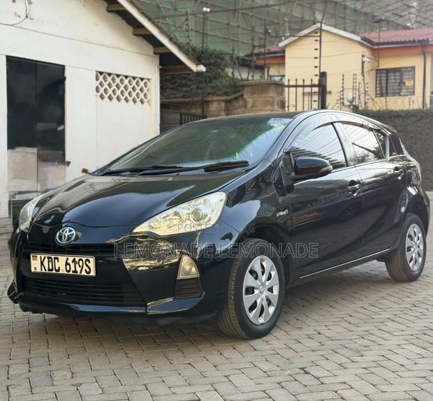 Toyota Aqua 2013 Black