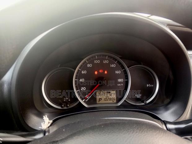Toyota Vitz 2012 Silver