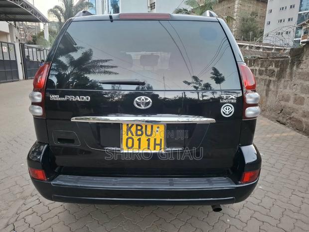 Toyota Land Cruiser Prado 2006 Black
