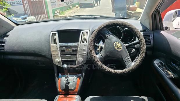 Toyota Harrier 2010 White