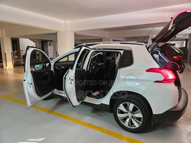 Peugeot 2008 1.2 PureTech (82 Hp) 2016 White