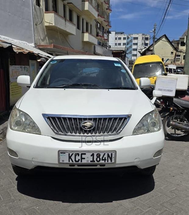 Toyota Harrier 2.4 2010 White