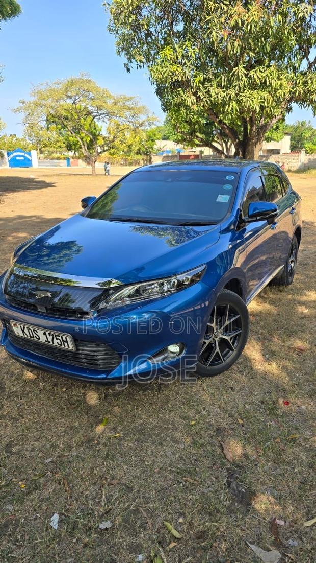 Toyota Harrier 2017 Blue