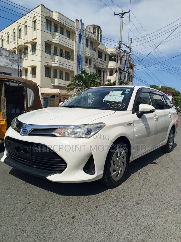 Toyota Corolla Fielder 2019 White